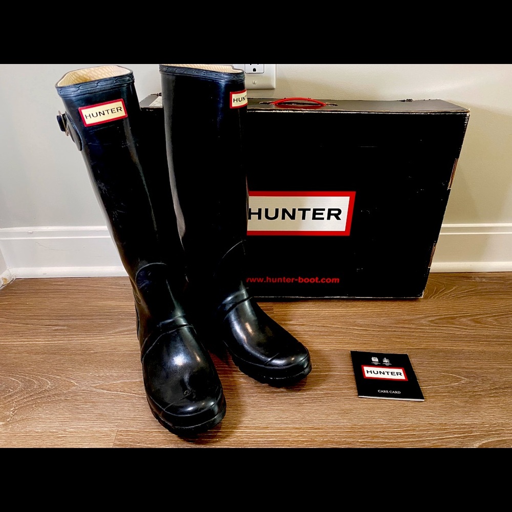 HUNTER | BLOGGER FAVORITE | REFINED SLIM FIT TALL GLOSS WOMEN'S WELLINGTON BOOTS